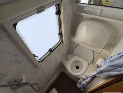 Elddis Autoquest  100 2008