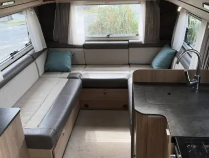 Auto-Trail Tracker  2023
