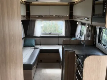 Auto-Trail Tracker  2023