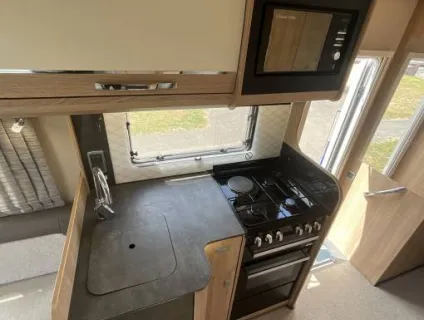 Auto-Trail Tracker  2023