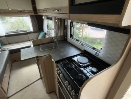 Auto-Trail Tracker  2023