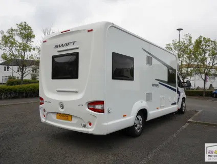 Swift Escape 674 2017