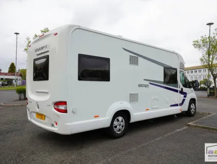 Swift Escape 674 2017