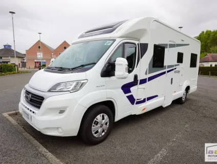 Swift Escape 674 2017