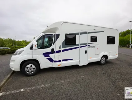 Swift Escape 674 2017