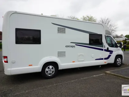 Swift Escape 674 2017