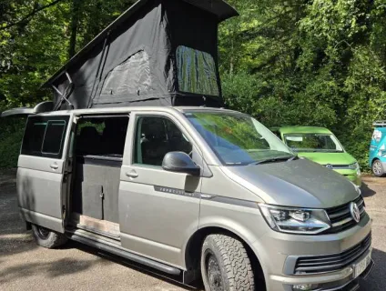 Volkswagen T6  2018