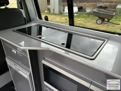 Volkswagen T6.1 Transporter Highline  2023