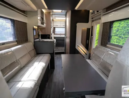 Swift Escape 674 2024