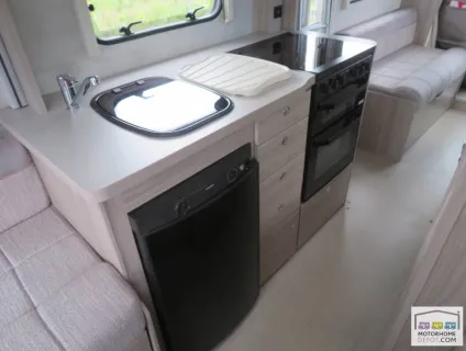 Elddis Autoquest  196 2021