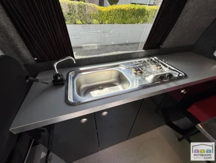 Volkswagen T5.1   2011