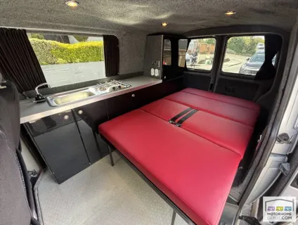 Volkswagen T5.1   2011