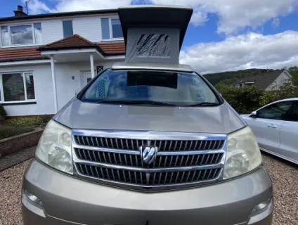 Toyota Alphard  2005