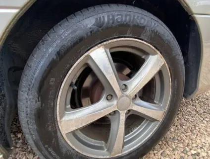 Toyota Alphard  2005