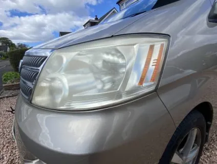 Toyota Alphard  2005