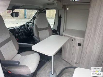 Elddis Supreme CV60 2021