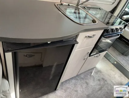 Auto-Sleepers Warwick XL 2025