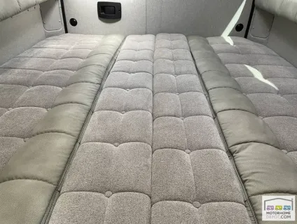 Auto-Sleepers Warwick XL 2025