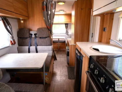 Swift Escape 686 2014