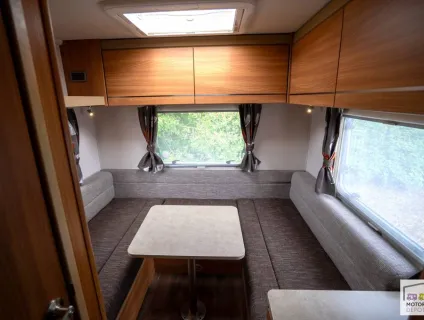 Swift Escape 686 2014