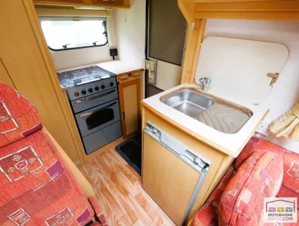 Elddis Sunseeker 100 2006