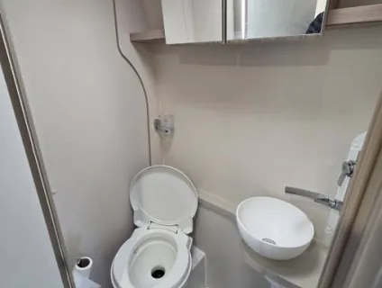 Elddis Autoquest  CV20 2023