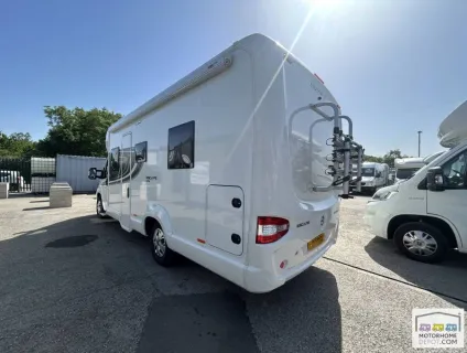 Swift Escape 694 2021