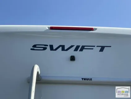 Swift Escape 694 2021