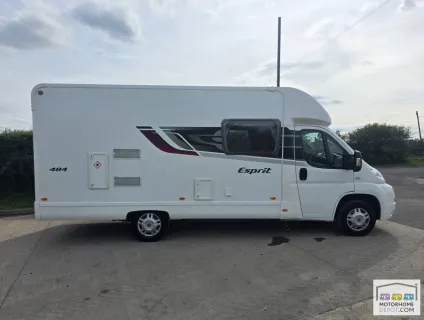 Swift Esprit 484 2015