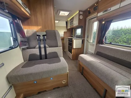 Swift Esprit 484 2015