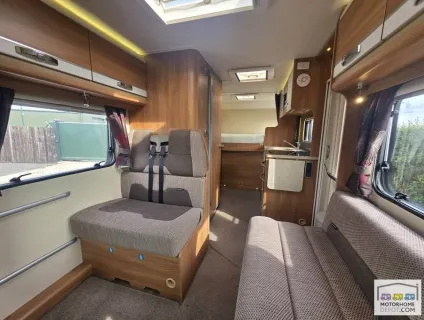 Swift Esprit 484 2015