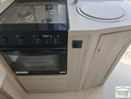 Elddis Autoquest  CV20 2024
