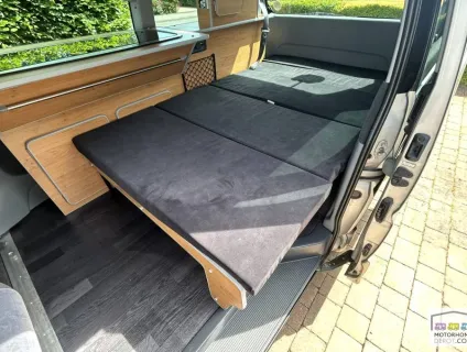 Toyota Hiace Campervan 2002