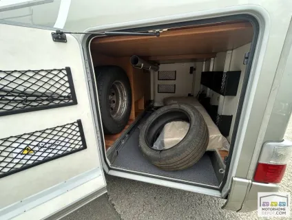 Hymer T-674   2010