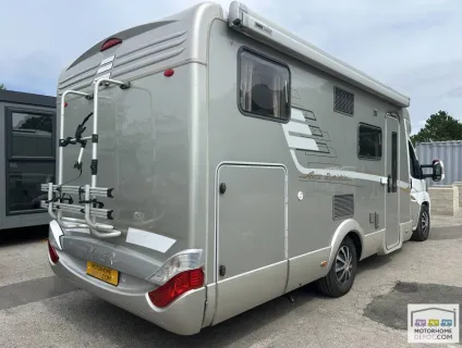 Hymer T-674   2010
