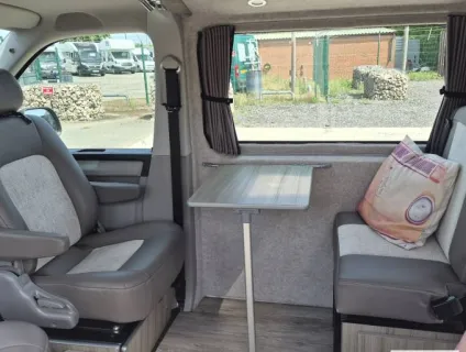 Volkswagen T28 S Line 2016