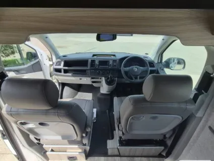 Volkswagen T28 S Line 2016