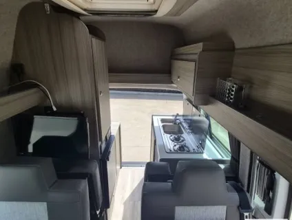 Volkswagen T28 S Line 2016