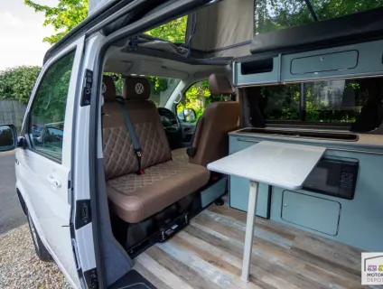 Volkswagen T6.1 Transporter Highline  2024