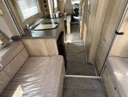 Elddis Autoquest  196 2019