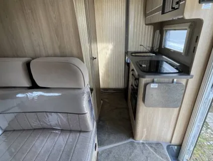 Elddis Autoquest  196 2019