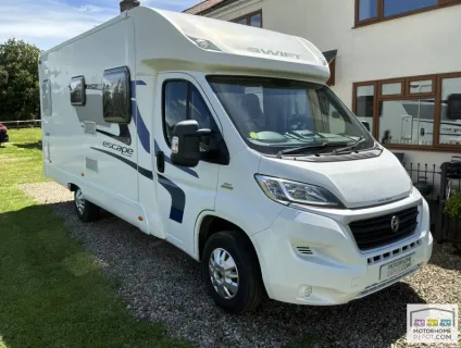 Swift Escape 664 2015