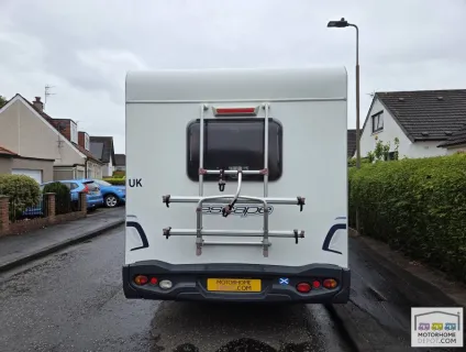 Swift Escape 686 2010