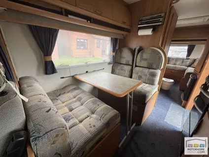 Auto-Trail Apache 700 2004
