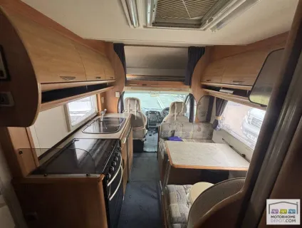 Auto-Trail Apache 700 2004