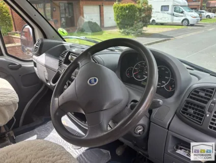 Auto-Trail Apache 700 2004