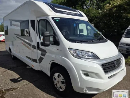 Swift Escape 674 2019