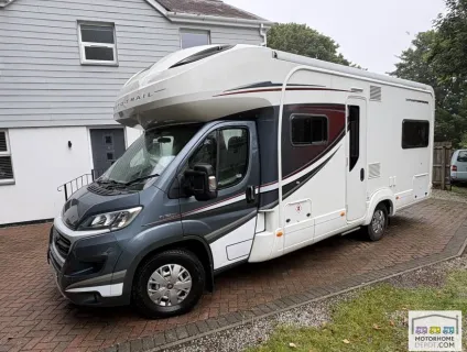 Auto-Trail Apache 700 2018