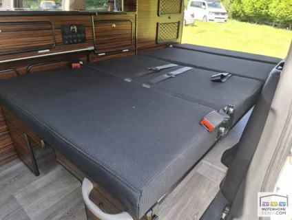 Nissan Elgrand Highway Star 2011