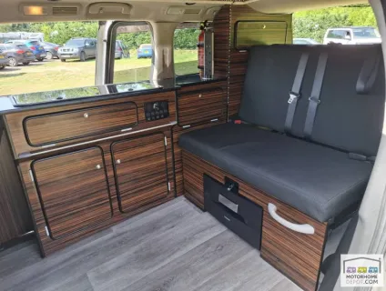 Nissan Elgrand Highway Star 2011